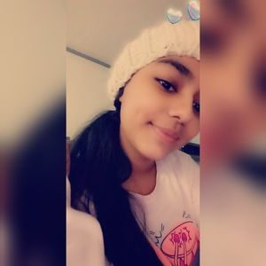 Meet your Posher, Daniela